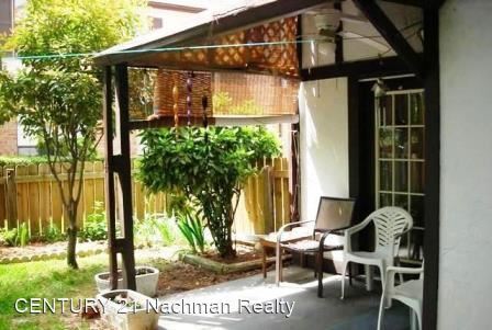 Building Photo - 3 br, 1.5 bath House - 285 #26 Merrimac Trail