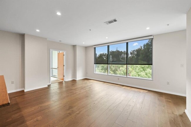 Foto del edificio - 1600 Barton Springs Rd