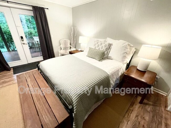 Foto del edificio - 328 Wellington Way