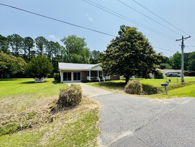 Foto del edificio - 3582 Greenwood Dr