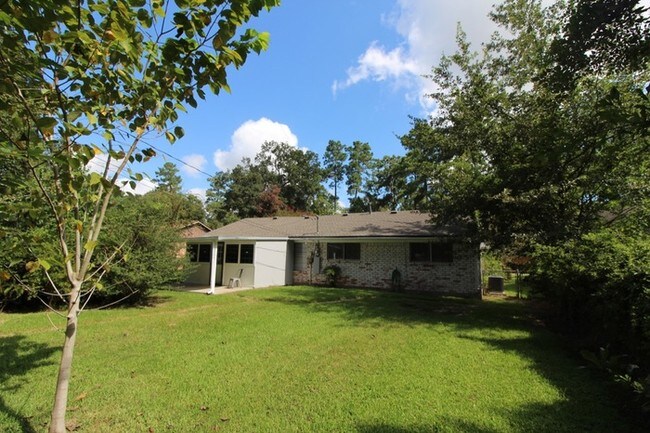 Building Photo - 112 Belvedere Drive