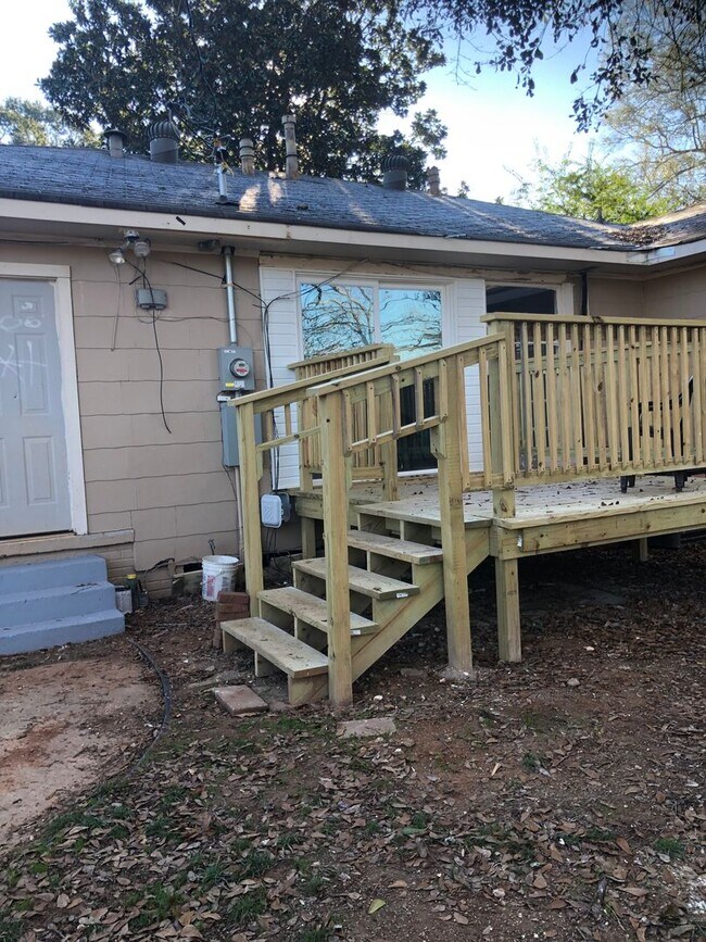 Foto del edificio - Be the First to Enjoy this Remodeled Jem