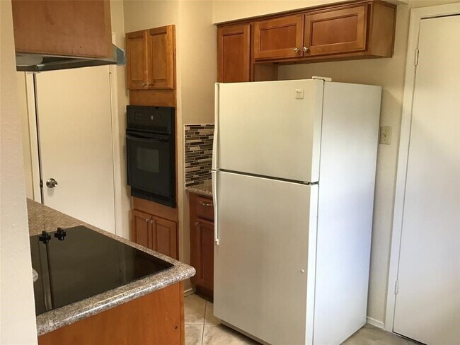 Foto del edificio - 13722 Wickersham Ln