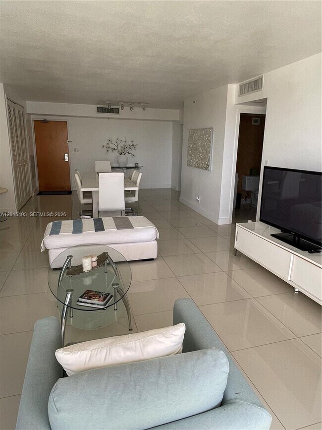 Foto del edificio - 9195 Collins Ave