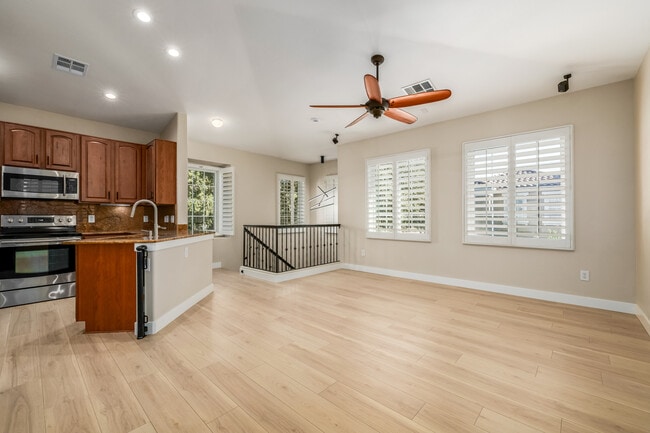 Foto del edificio - 4233 E Jasper Dr