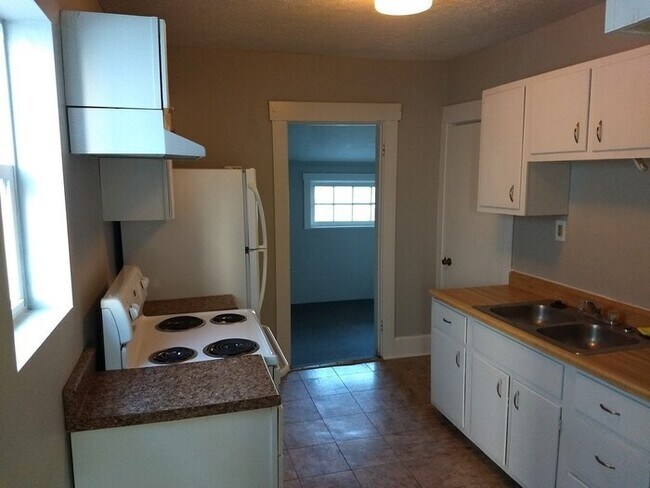 Building Photo - Nice large 4 bedroom house has some updates!