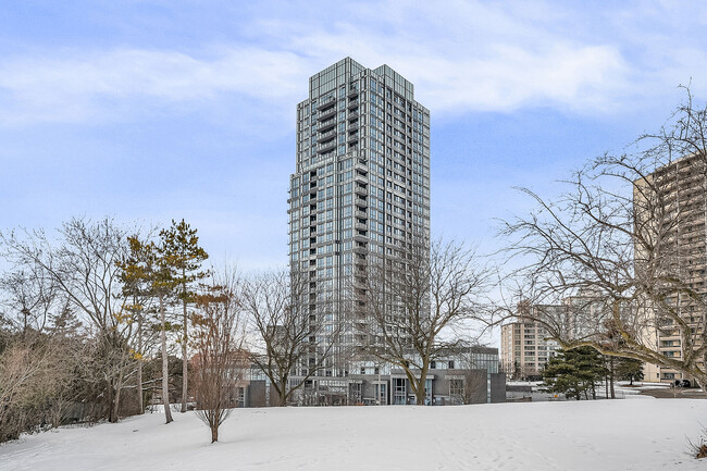 Building Photo - 18 Graydon Hall Dr