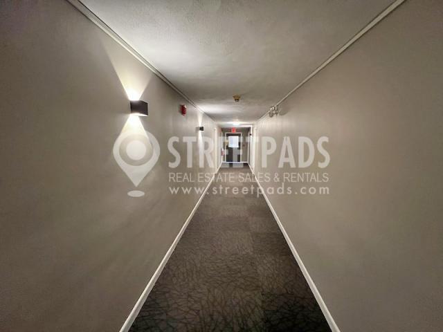 Foto principal - 1 bedroom in Boston MA 02131