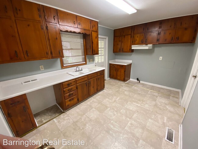 Foto del edificio - 3 br, 1 bath House - 412 13th Terrace NW