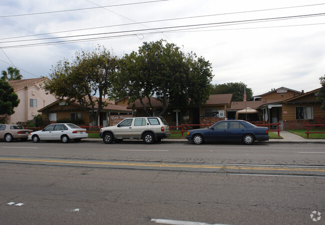 Building Photo - Vista Hermosa Apartments