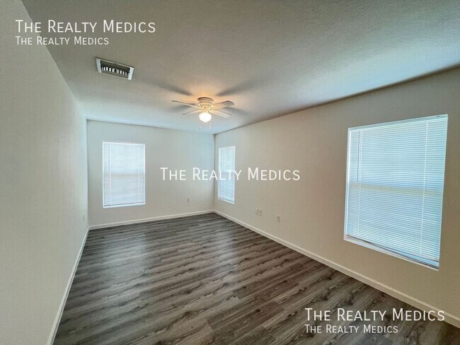 Foto del edificio - 15688 SW 37th Ave