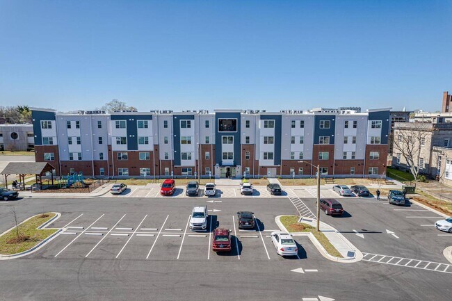 Foto del edificio - Five Points Crossing
