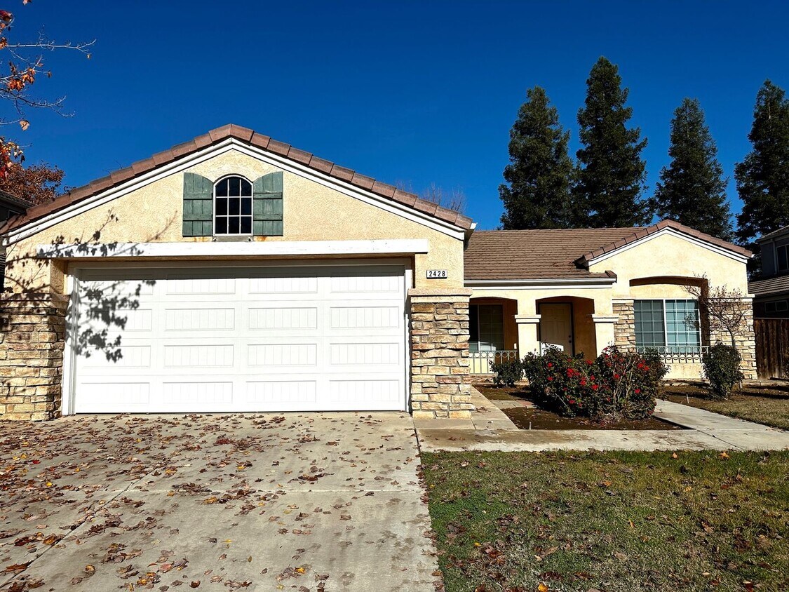 2428 E Jordan Ave, Fresno, CA 93720 House Rental in Fresno, CA