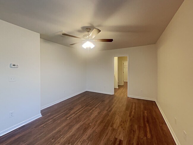 Building Photo - 245 Caledonian Circle