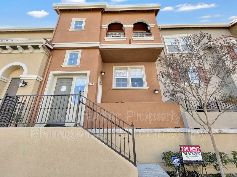 Primary Photo - 790 Adeline Ave