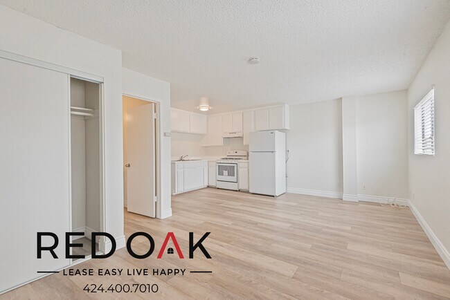 Foto del edificio - 706 McDonald Ave