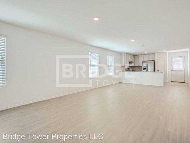 Foto del edificio - 3 br, 2 bath House - 2403 Lake Hills