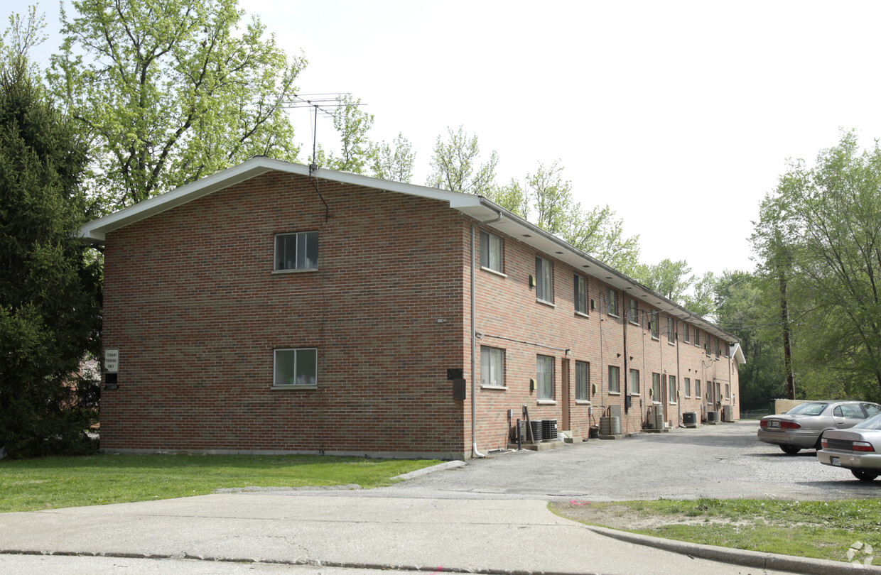 Building Photo - Bruno Garden Apartments