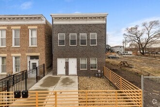 Building Photo - 2431 W 24th St