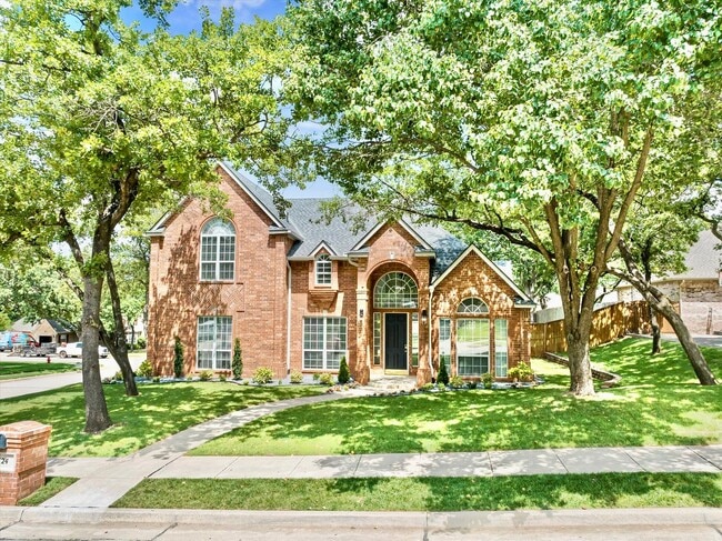 Foto del edificio - Exclusive Luxury Lease-124 N Crosstimber T...