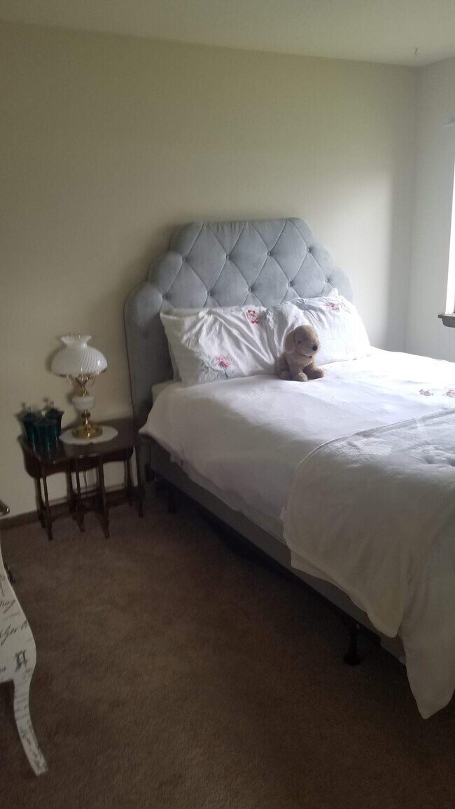 Foto del edificio - 104 Berkley Rd