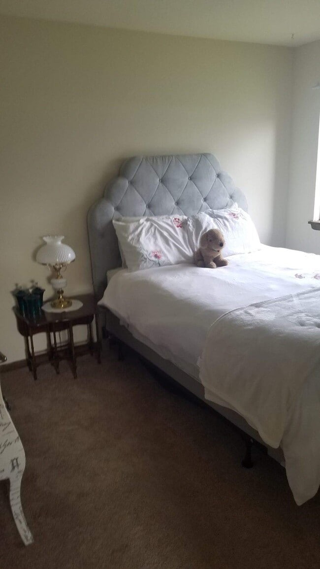 Building Photo - 104 Berkley Rd