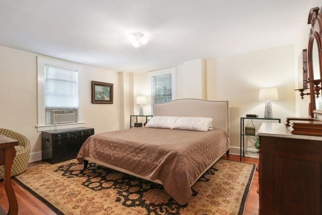 Foto del edificio - 1079 E Clifton Rd NE