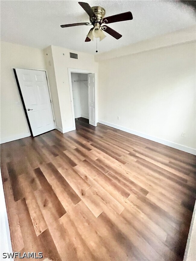 Foto del edificio - 1115 Reserve Ct