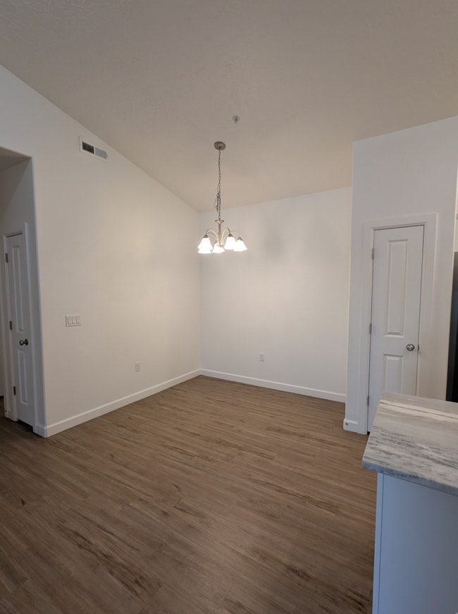 Building Photo - 344 S 740 W