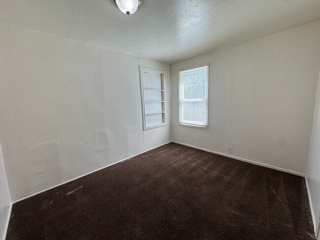 Foto del edificio - 209 Warren Ave