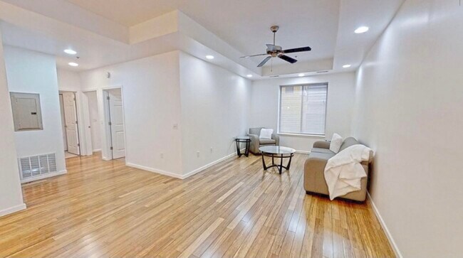 Foto del edificio - 619 S Wright St