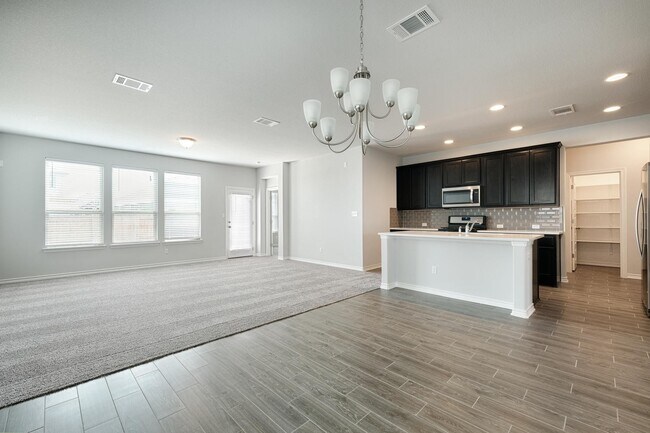 Building Photo - Brand new 4B/3B home in Saddlecreek!