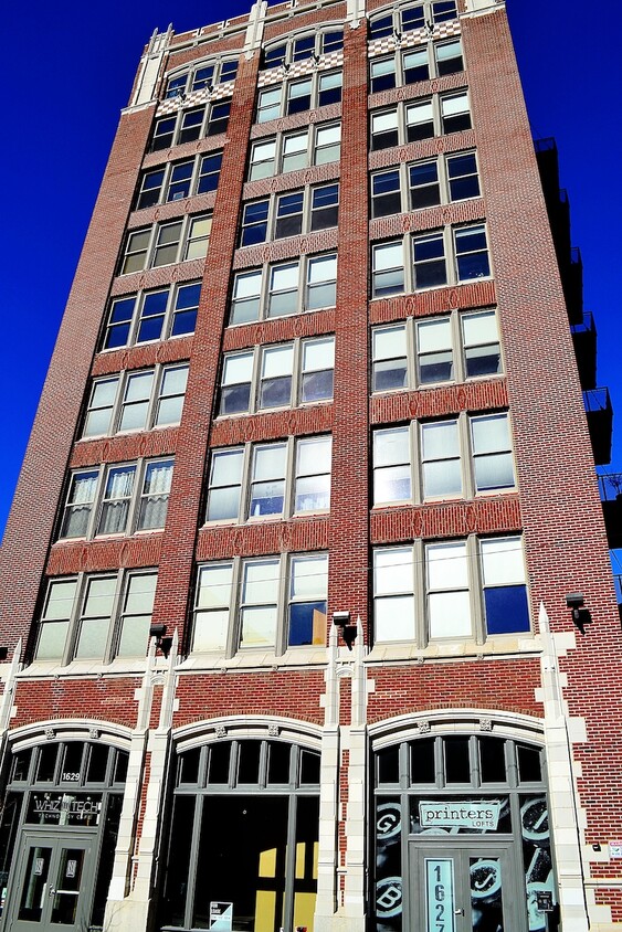 Welcome To The Printers Lofts - 1627 Locust St