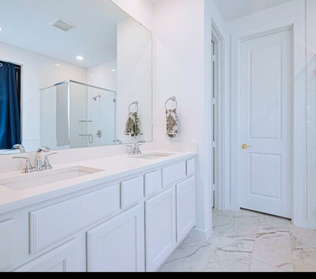 Foto del edificio - 12331 Palmetto Dr
