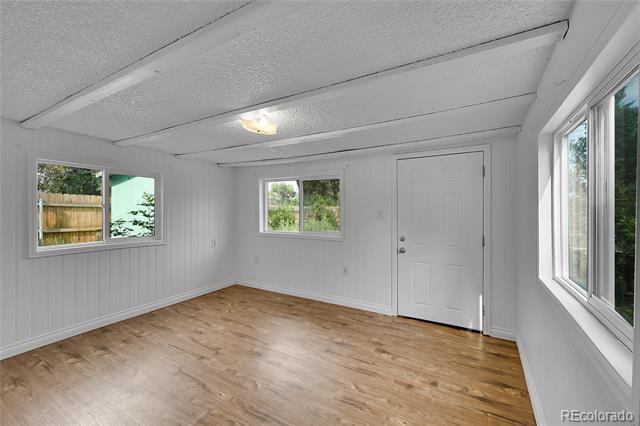 Building Photo - 708 S Roosevelt Ave
