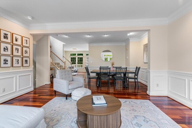 Building Photo - 11426 Summer House Ct