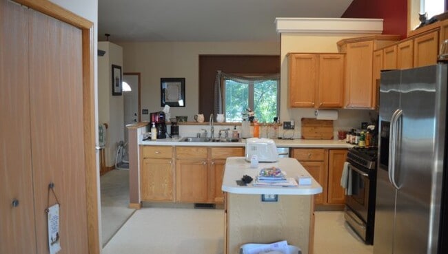 Building Photo - 6226 Adobe Way