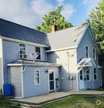 Building Photo - 520 E Main St