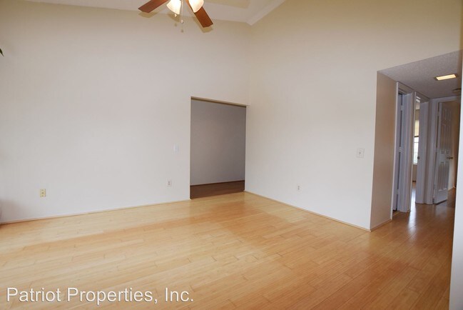 Foto del edificio - 126 Fort Evans Rd NE