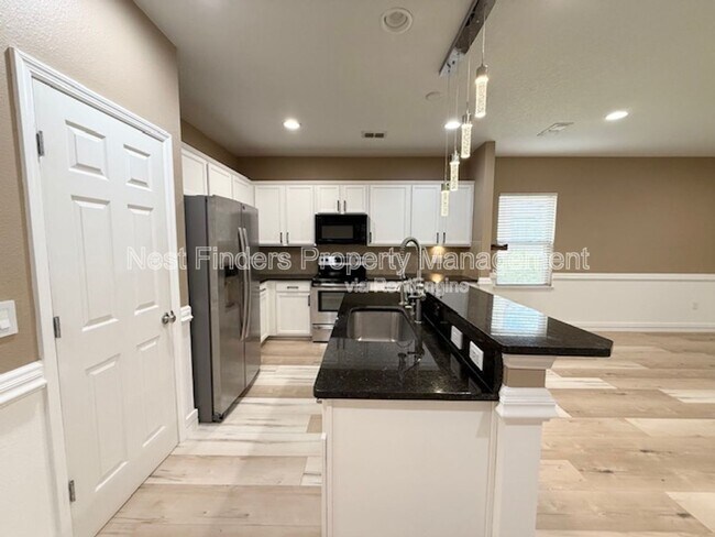 Foto del edificio - 7028 Beauhaven Ct