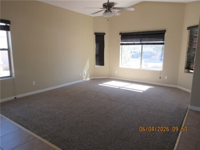 Foto del edificio - 3445 N Sage St