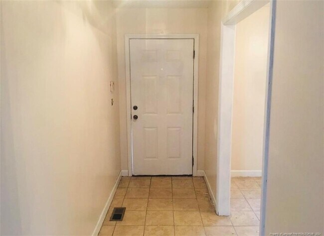 Foto del edificio - 9301 Oak Meadow Ct