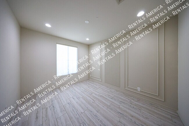 Foto del edificio - 8909 W Missouri Ave