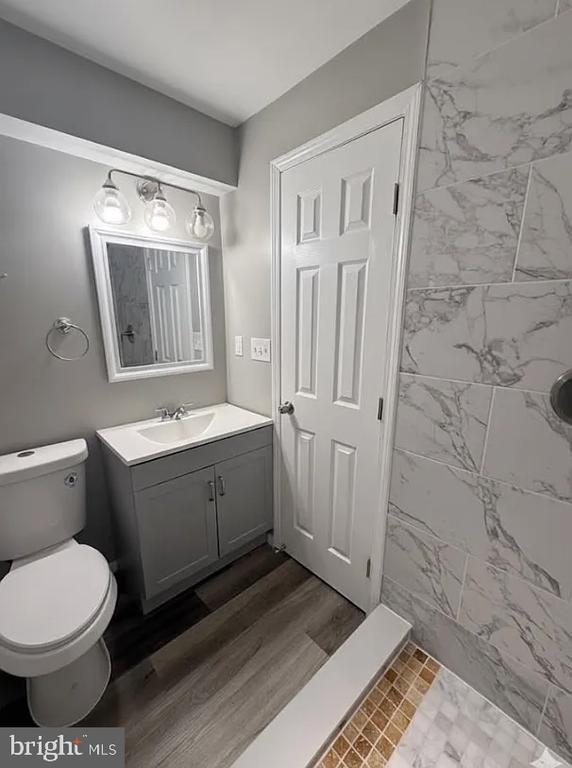 Building Photo - 7004 Hames Ct