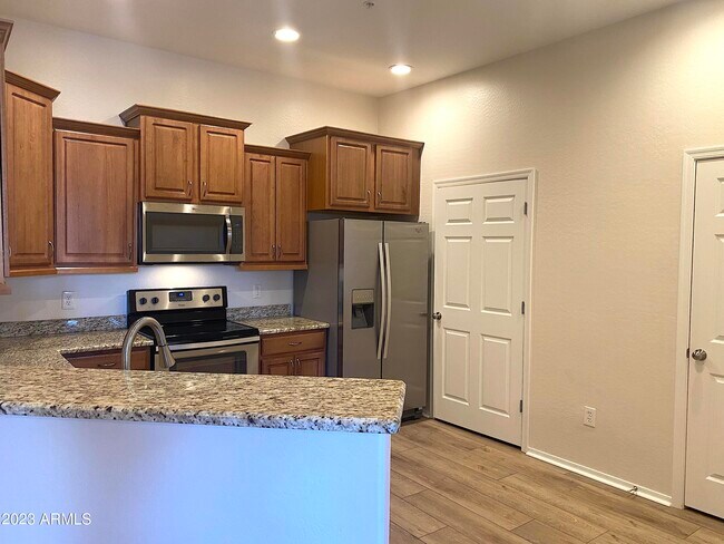 Foto del edificio - 14575 W Mountain View Blvd