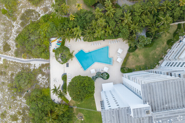 Building Photo - Island House Apartments