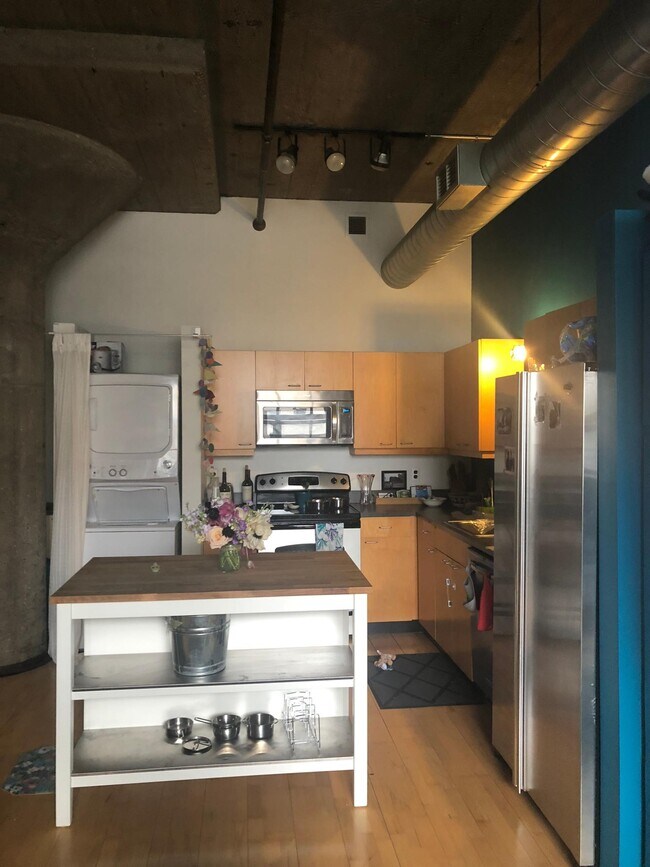 Foto del edificio - 460 W Canfield St