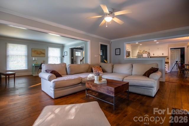 Building Photo - 4011 Windwood Cir