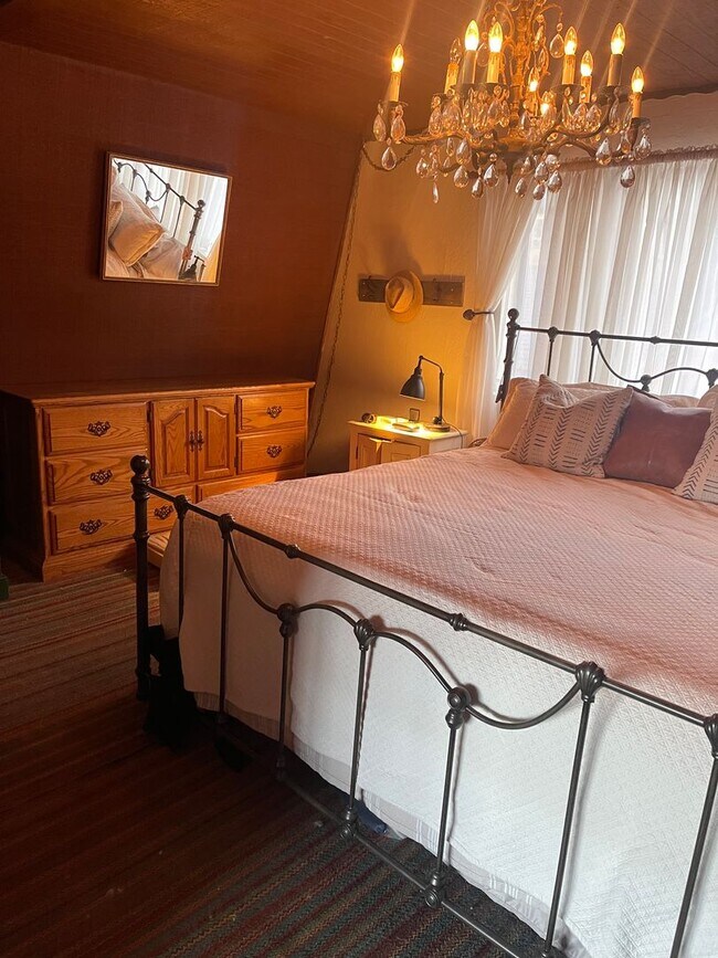 Foto del edificio - 2BR/1 Bath Bear Valley Springs Home  with ...