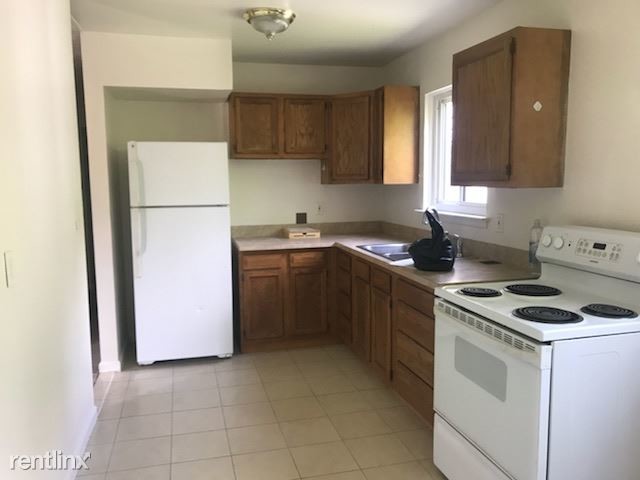 Building Photo - 3 br, 1 bath House - 414 Maxwell Rd